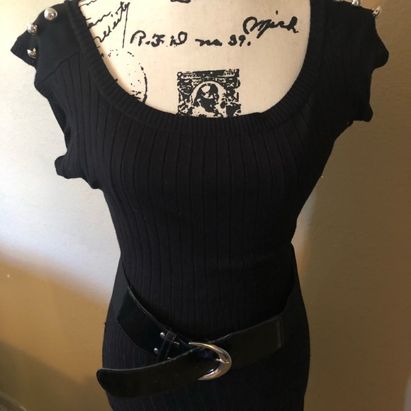 Dress - Picture 2 of 5